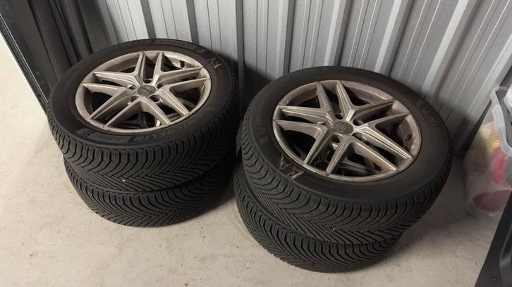 Audi A4 B9 Velgen met Winterbanden - Set, Auto-onderdelen, Banden en Velgen, Banden en Velgen, Winterbanden, 17 inch, 225 mm, Personenwagen