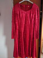 Te koop rode velvet jurk mt M, Ophalen of Verzenden, Zo goed als nieuw, Rood