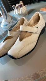 Wolky zomer schoenen met bandje zgan 40 leder, Kleding | Dames, Schoenen, Ophalen of Verzenden, Zo goed als nieuw, Sneakers of Gympen