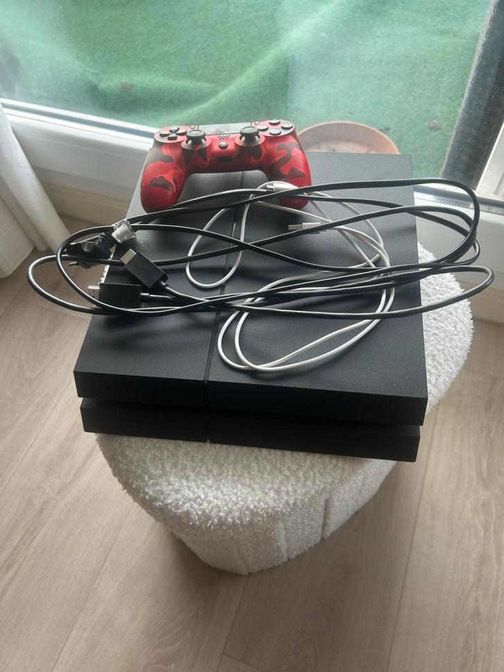 PlayStation 4 + Controller & Kabels, Spelcomputers en Games, Spelcomputers | Sony PlayStation Consoles | Accessoires, Gebruikt