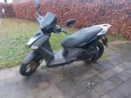 Zwarte KYMCO AGILITY 50 (met defect. Zie beschrijving), Fietsen en Brommers, Scooters | Kymco, Benzine, Maximaal 45 km/u, 50 cc