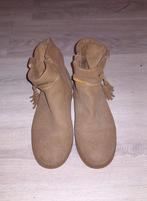 Te koop: Leuke dames enkellaarsjes, Ophalen, Beige, Sneakers of Gympen, Gedragen