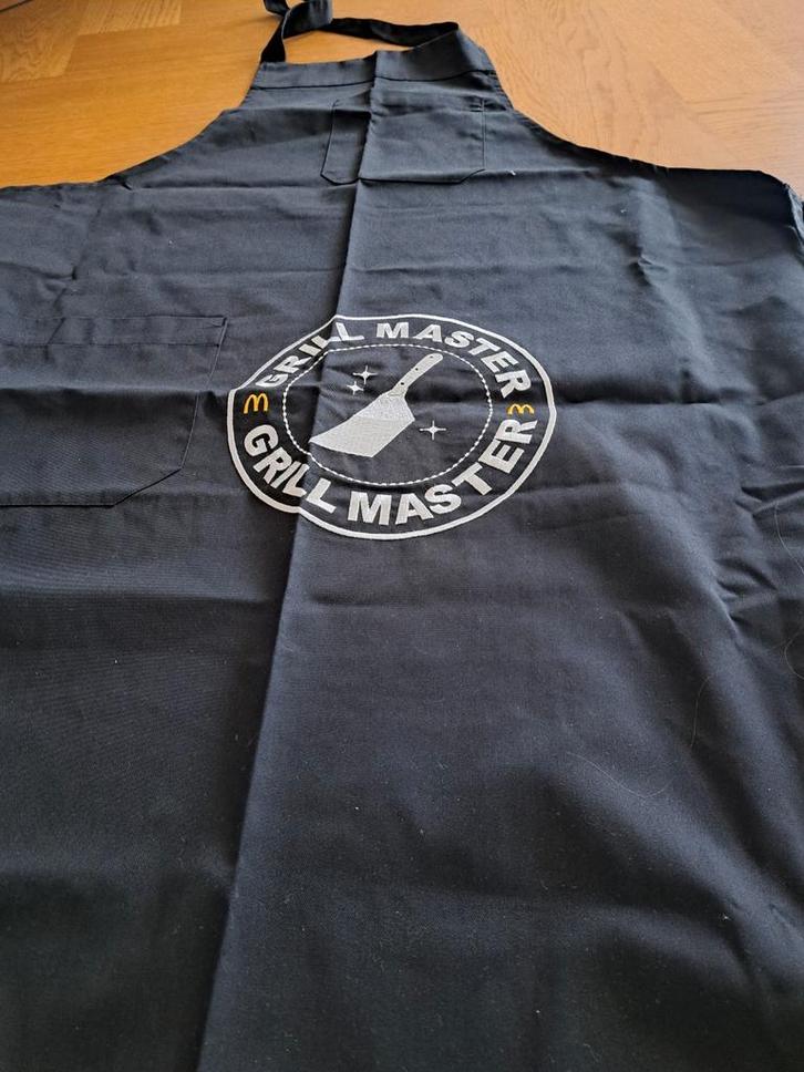 McDonald's Zwart BBQ Schort – Uniek voor de Fan! 107 cm lang, Huis en Inrichting, Keuken | Textiel, Nieuw, Schort, Zwart, Ophalen of Verzenden