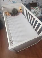 In nieuwstaat babybedje Sundvik (Ikea) incl. matras., Ophalen, Zo goed als nieuw, Ledikant