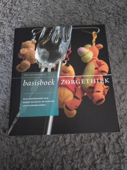 Inge van Nistelrooy - Basisboek Zorgethiek, Boeken, Studieboeken en Cursussen, Zo goed als nieuw, HBO, Ophalen of Verzenden