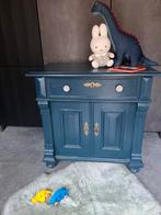 Antieke commode, dressoir, gang kastje stoere kast, Kinderen en Baby's, Kinderkamer | Commodes en Kasten, Ophalen, 105 cm of meer