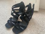 Sandro suède pumps maat 38, Kleding | Dames, Schoenen, Ophalen of Verzenden, Gedragen