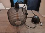 Zwarte metalen raster hanglamp - Zo goed als nieuw, Huis en Inrichting, Lampen | Hanglampen, Ophalen of Verzenden, Zo goed als nieuw