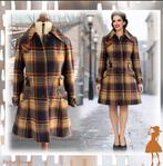 Stijlvolle Vintage Geruite 70s Trenchcoat/Winterjas-S/M, Kleding | Dames, Jassen | Winter, Blauw, Ophalen of Verzenden, Maat 36 (S)