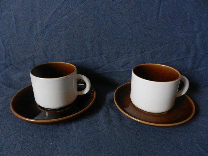 Twee koppen en schotels servies Utrecht De Driehoek Huizen, Antiek en Kunst, Antiek | Servies los, Ophalen of Verzenden
