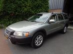 Volvo XC70 2.4 D5 Momentum,Navi,Leder,PDC,Cruise control, Auto's, Volvo, Automaat, 1694 kg, Zwart, 193 €/maand