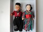 2 Oude popjes samen voor 8 euro.  23 cm groot., Ophalen of Verzenden, Zo goed als nieuw, Pop