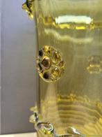 Antieke vaas van amberkleurig glas, Antiek en Kunst, Antiek | Glas en Kristal, Ophalen of Verzenden