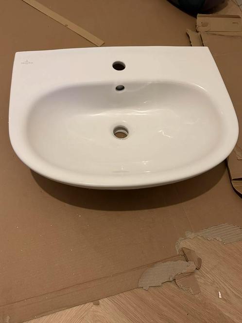 Compleet nieuwe wastafel villeroy & boch, Huis en Inrichting, Badkamer | Badkamermeubels, Nieuw, Wasbak of Wastafel, Minder dan 100 cm