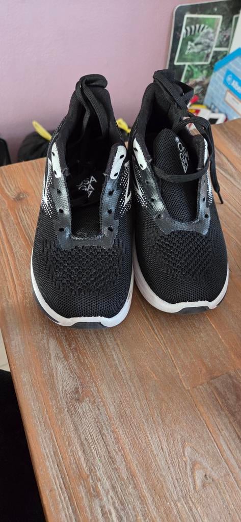 Zwarte sportschoenen maat 39, Ophalen, Gebruikt, Schoenen