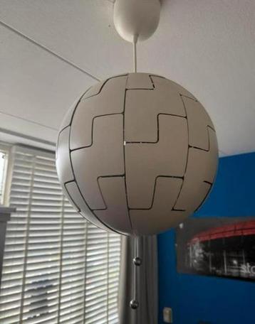 Ikea hanglamp beschikbaar voor biedingen