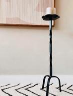 Vintage gietijzeren kandelaar, Antiek en Kunst, Antiek | Kandelaars, Ophalen of Verzenden, Overige materialen