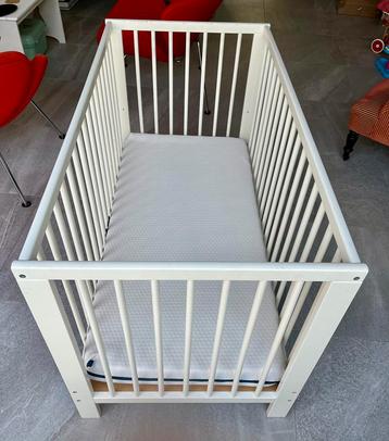 Kinderbedje beschikbaar voor biedingen