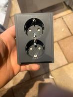 7x Nieuwe Schneider Electric Stopcontacten in Verpakking, Ophalen of Verzenden, Nieuw, Stopcontact