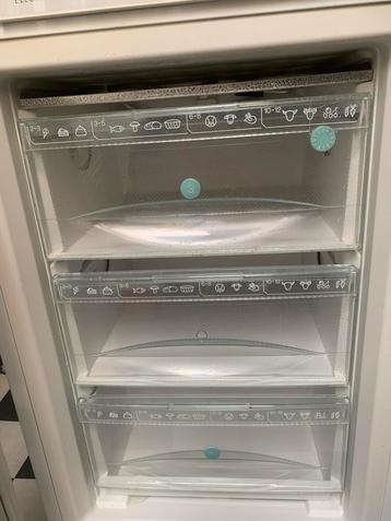Miele Inbouwvriezer - Werkt Prima! beschikbaar voor biedingen