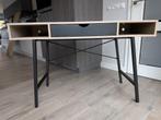 Bureau in nette staat, Huis en Inrichting, Bureaus, Ophalen, Gebruikt, Bureau