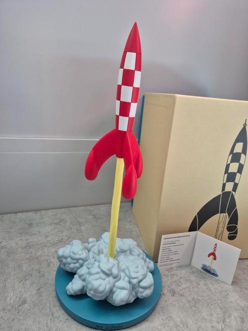 Kuifje raket 40 cm hoog, Verzamelen, Stripfiguren, Nieuw, Beeldje of Figuurtje, Kuifje, Ophalen of Verzenden
