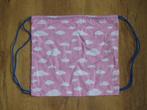 Nieuw handgemaakt kinder rugzakje gymtasje roze met wolkjes, 30 tot 40 cm, Rugtas, Nieuw, Ophalen of Verzenden