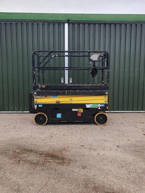 Airo X6en schaarhoogwerker 8 meter, Zakelijke goederen, Machines en Bouw | Liften, Steigers en Ladders, Ophalen