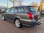 Toyota Avensis wagon 2.0 VVTi Linea Luna Airco/ECC,Cruisecon, Auto's, Toyota, Voorwielaandrijving, Stof, Zwart, 4 cilinders