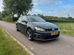 Volkswagen Golf 1.2 TSI 2015 Grijs, Auto's, Achterwielaandrijving, 4 cilinders, 610 kg, Leder