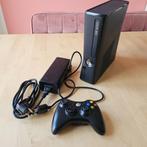 Xbox 360 Slim met controller, Spelcomputers en Games, Spelcomputers | Xbox 360, Ophalen, Gebruikt, 250 GB, Met 1 controller