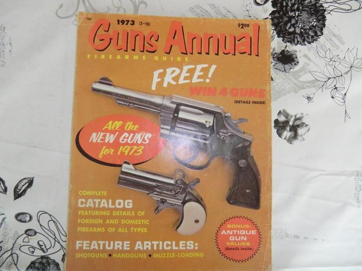 Diverse wapen boeken, Sport en Fitness, Schietsport-accessoires, Verzenden