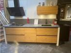 Showroom keuken eiken hout, greeploos, graniet blad, Huis en Inrichting, Keuken | Complete keukens, Ophalen, Blauw, Enkelwandige keuken