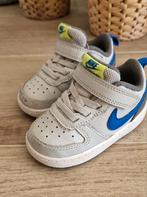 Nike sneakers maat 21, Ophalen of Verzenden, Zo goed als nieuw, Schoentjes