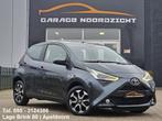 Toyota Aygo 1.0 VVT-i x-play limited AIRCO|CAMERA|USB&AUX|LM, Voorwielaandrijving, Stof, Gebruikt, 4 stoelen