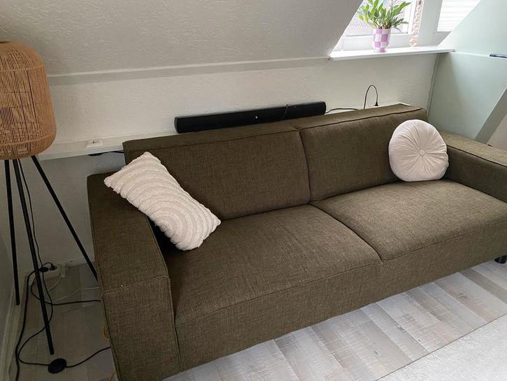 Ruime 3-zits bank Luigi - 1 jaar oud, Huis en Inrichting, Banken | Bankstellen, Zo goed als nieuw, Rechte bank, Driepersoons, 200 tot 250 cm