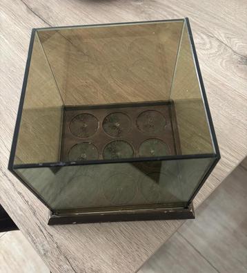 Kaarshouder met spiegelillusie.  9 kaarsjes beschikbaar voor biedingen
