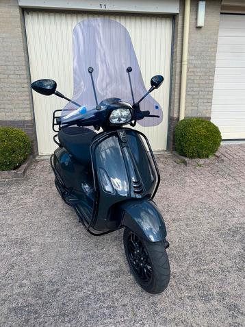 Vespa Sprint 2022 SNOR iget E5 Custom Full options urano  beschikbaar voor biedingen