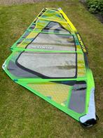 Neilpryde 5.0-4.5, Watersport en Boten, Windsurfen, Met draagtas, Ophalen of Verzenden, Zo goed als nieuw, Minder dan 5 m²
