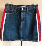 Stradivarius korte spijkerrok, maat 36/S. Nieuw!!, Blauw, Nieuw, Ophalen of Verzenden, Maat 36 (S)