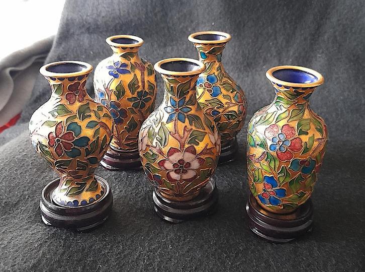 Cloisonne mini vaasjes 5 stuks met onderzetters, Antiek en Kunst, Curiosa en Brocante, Ophalen of Verzenden