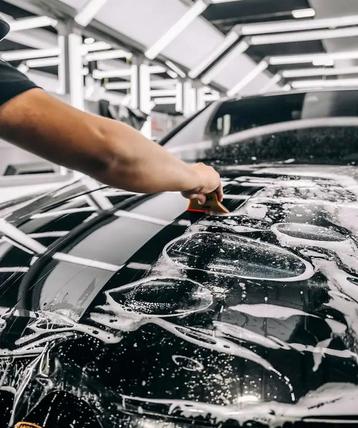 Bescherming met steenslagfolie (paint protection film) beschikbaar voor biedingen