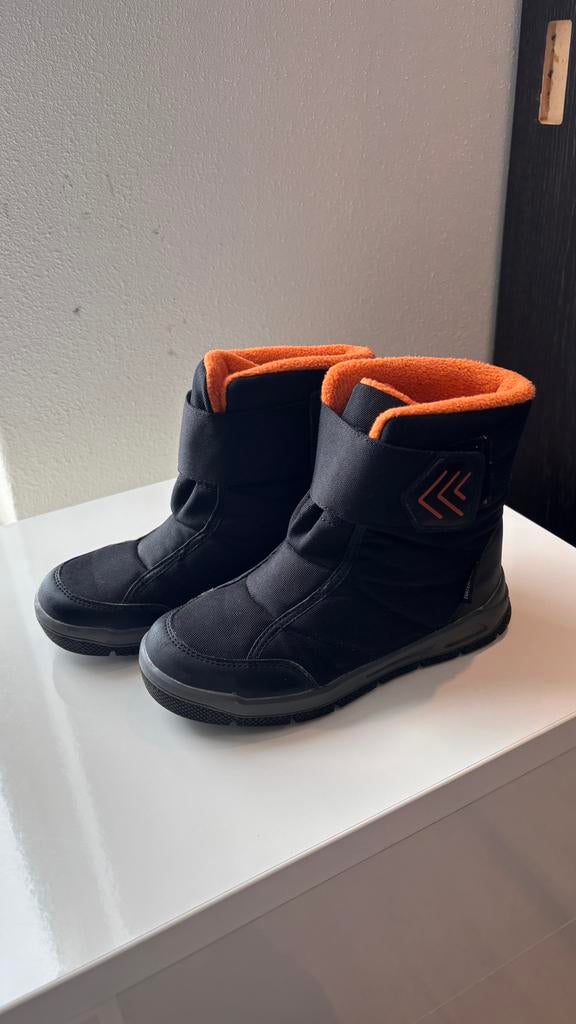 Kinder snowboots maat 33, Kinderen en Baby's, Kinderkleding | Schoenen en Sokken, Ophalen, Zo goed als nieuw, Jongen of Meisje