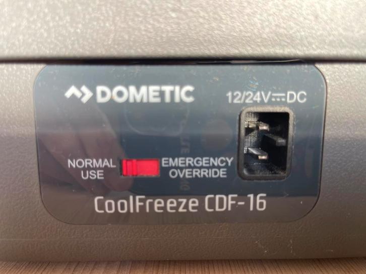 Compressor koelbox Dometic CoolFreeze CDF 16, Caravans en Kamperen, Camper-accessoires, Gebruikt, Ophalen of Verzenden