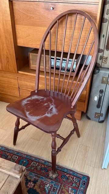Vintage Windsor stoel beschikbaar voor biedingen
