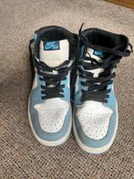 Nike Air Jordan 1 Blauw/Wit, Kleding | Heren, Schoenen, Ophalen of Verzenden, Gedragen, Blauw, Sneakers of Gympen