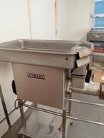 Hobart gehaktmolen, Ophalen