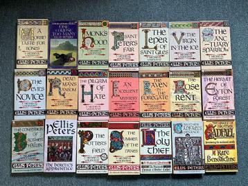 Compl. serie Engelse pockets  Brother Cadfael - Ellis Peters beschikbaar voor biedingen