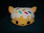 num noms donut knuffel geel wit 14 cm breed en 10 cm hoog, Ophalen of Verzenden, Zo goed als nieuw, Overige typen