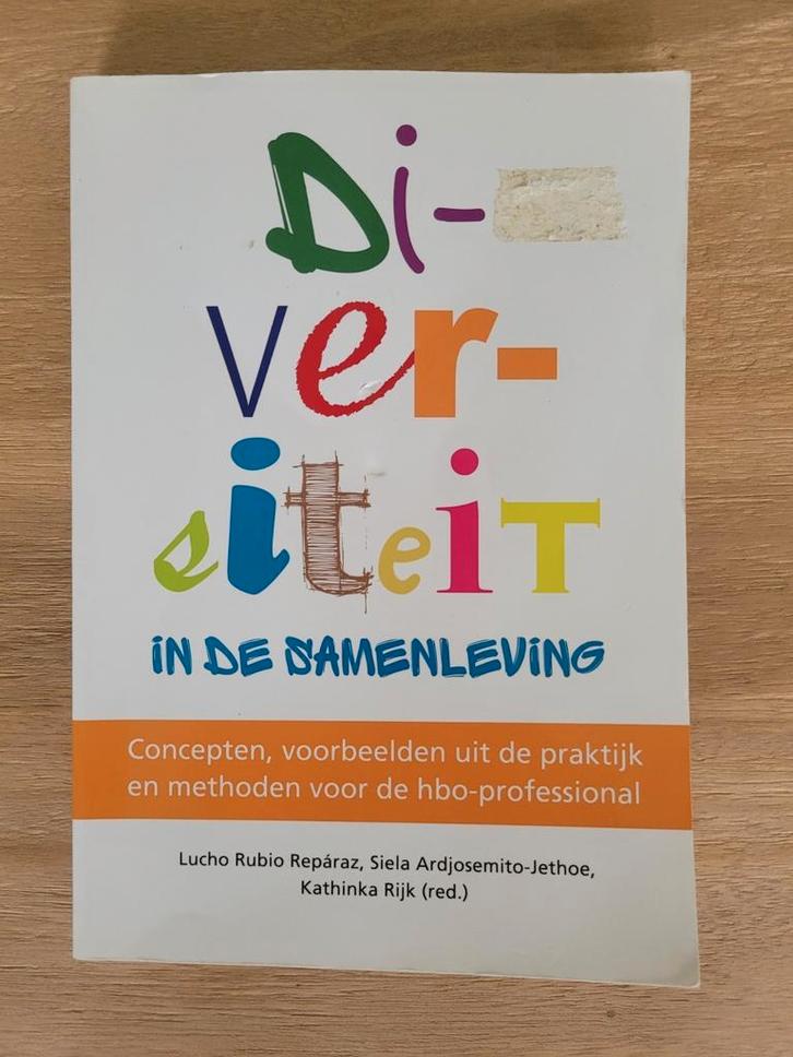 Diversiteit in de samenleving, Boeken, Schoolboeken, Zo goed als nieuw, Nederlands, Overige niveaus, Ophalen of Verzenden
